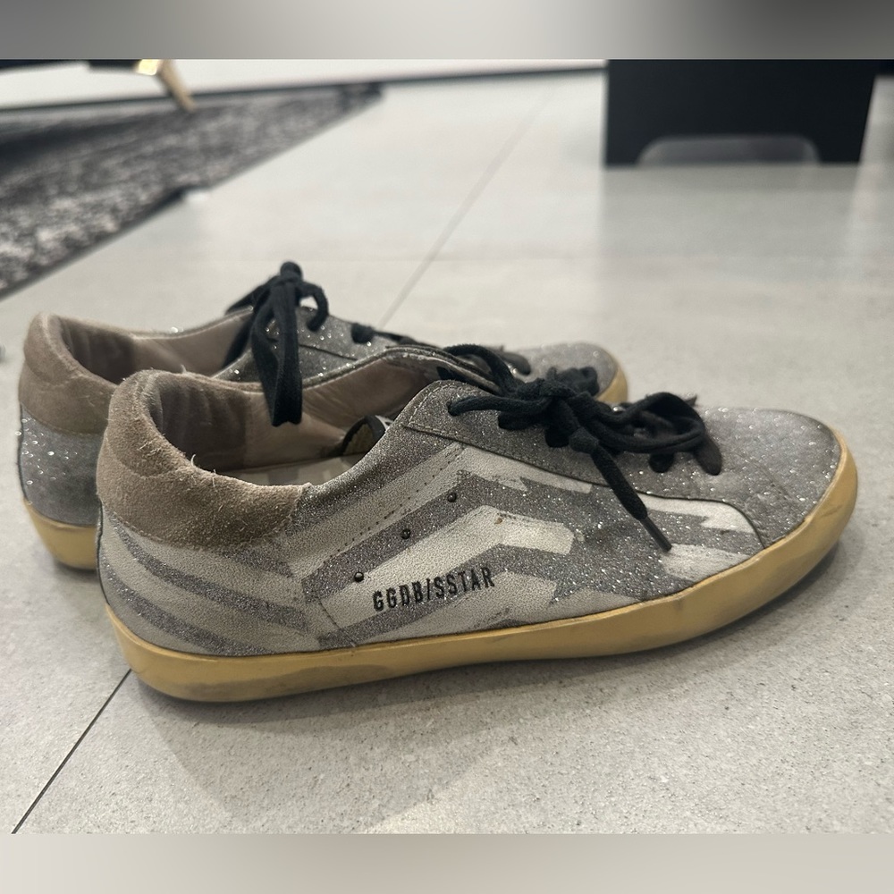 Golden Goose very cute and trendy sneakers